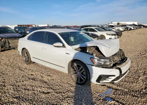 2017 Volkswagen Passat R-Line из США, поврежденный, VIN 1VWDT7A38HC038299